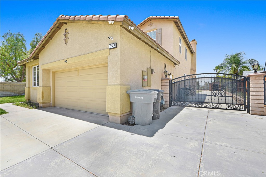 709 E Agape Avenue, San Jacinto, CA 92583 — photo 1