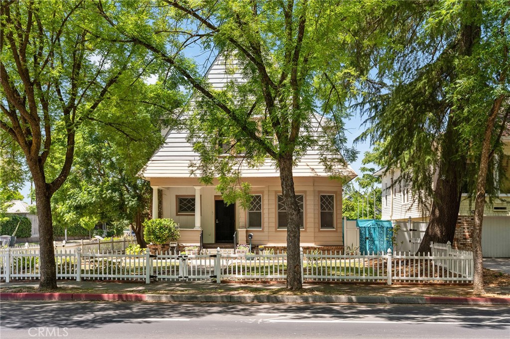 1126 Montgomery, Oroville, CA 95965 — photo 1