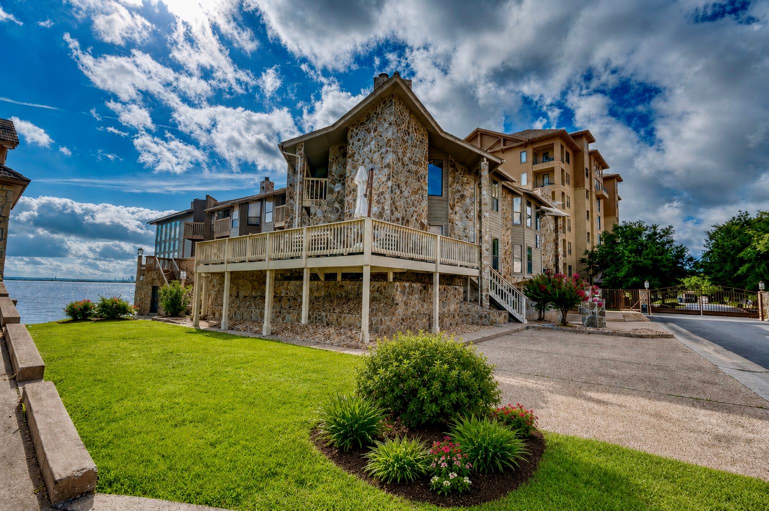 1101 The Cape Rd #2, Horseshoe Bay, TX 78657 — photo 1
