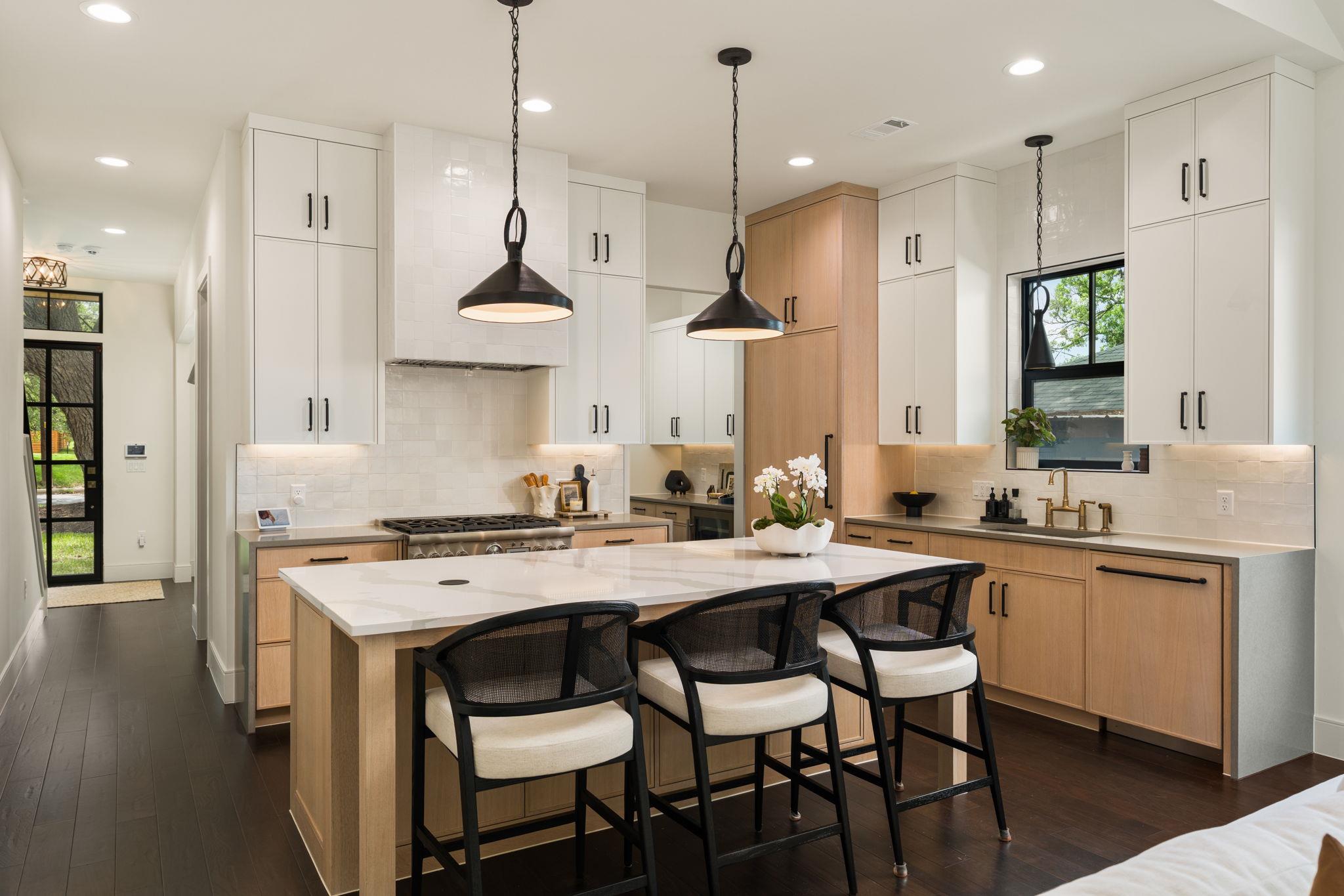 212 Fletcher St, Austin, TX 78704 — photo 1