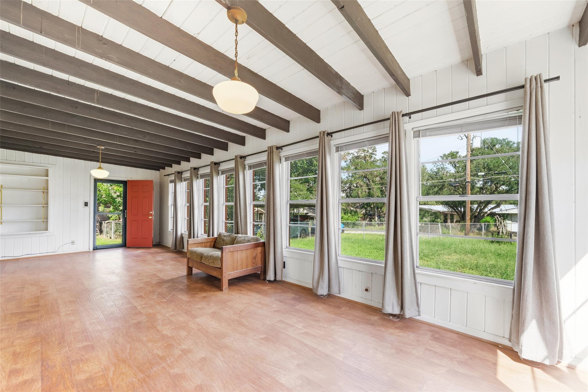 107 W Holland St, San Marcos, TX 78666 — photo 1