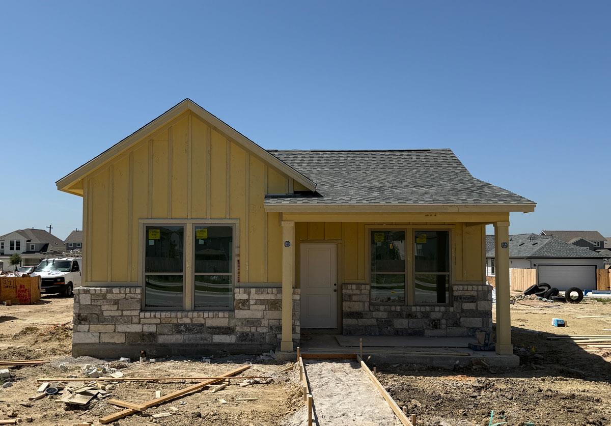 557  Porter Country Pkwy, Buda, TX 78610 — photo 1