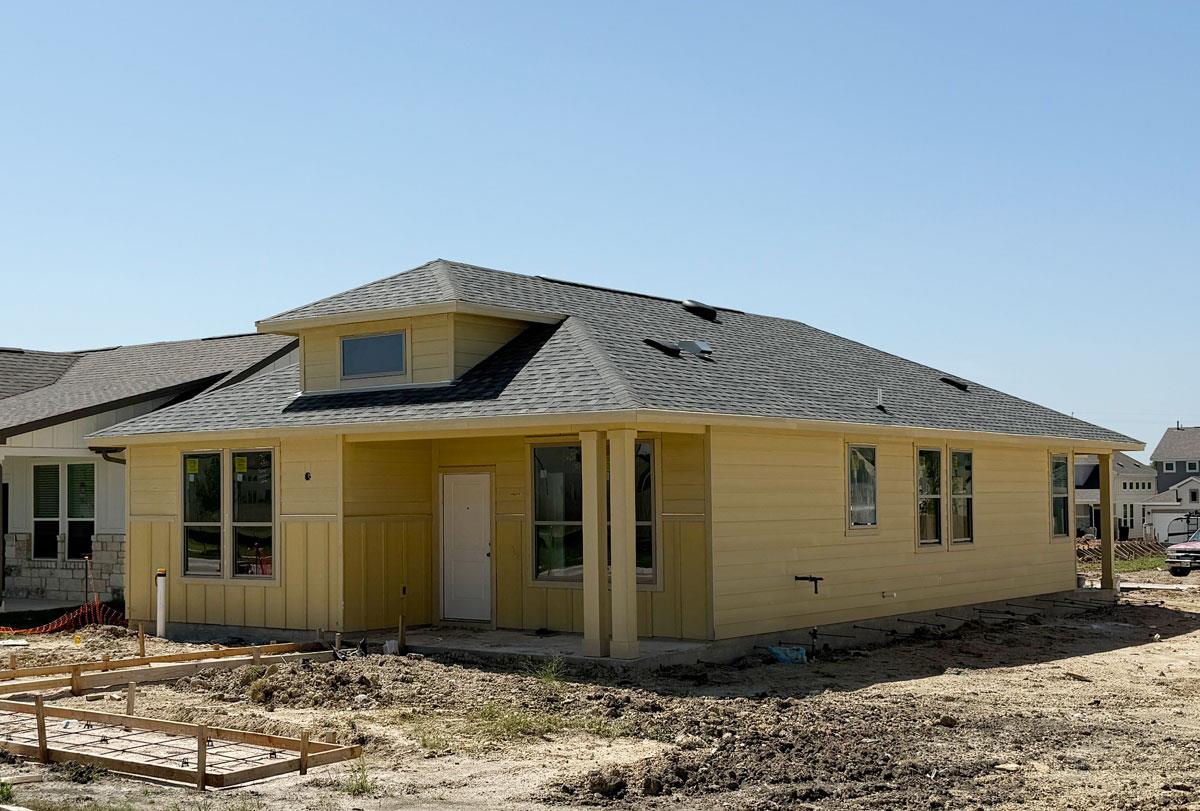 541  Porter Country Pkwy, Buda, TX 78610 — photo 1