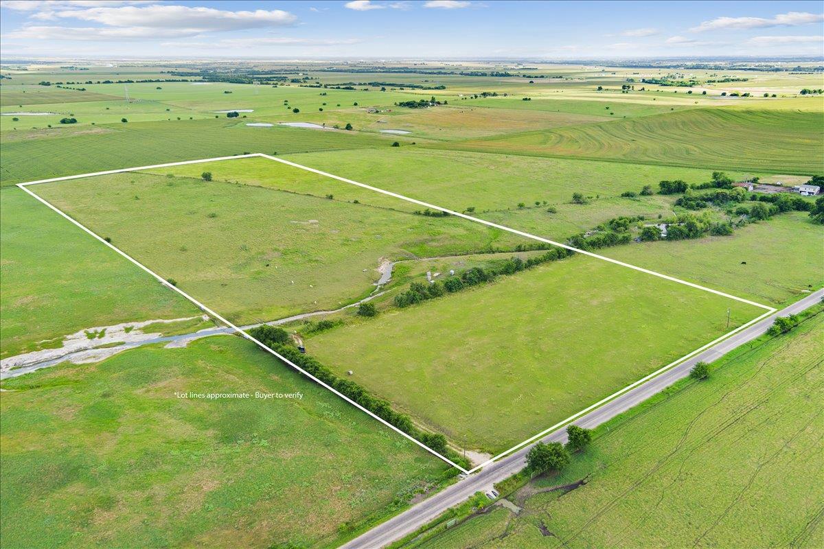 1700 CR 322 None, Bartlett, TX 76511 — photo 1