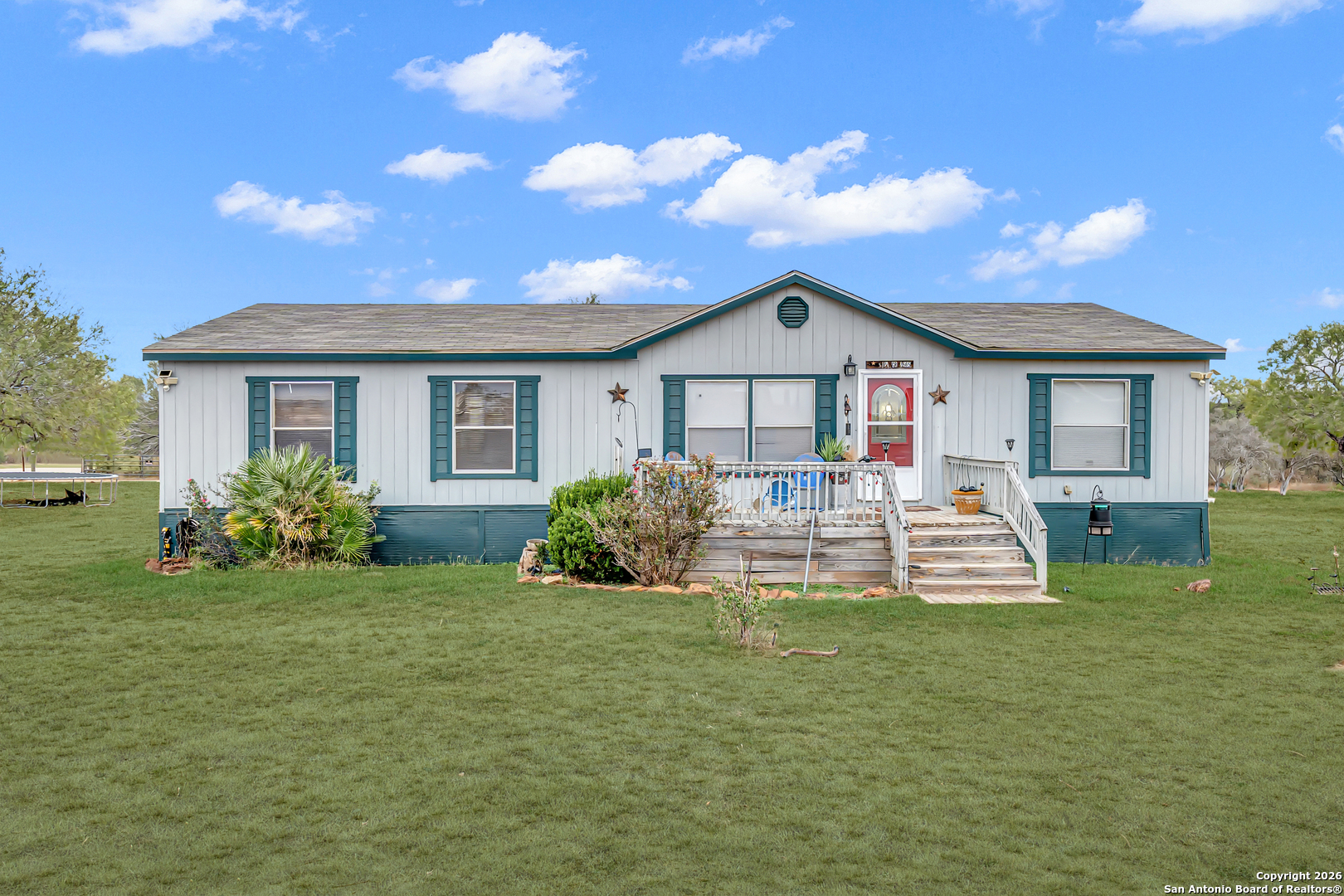 138 county road 2665, Devine, TX 78016 — photo 1