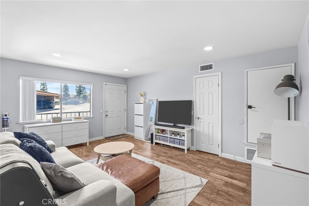 1554 Border B, Corona, CA 92882 — photo 1