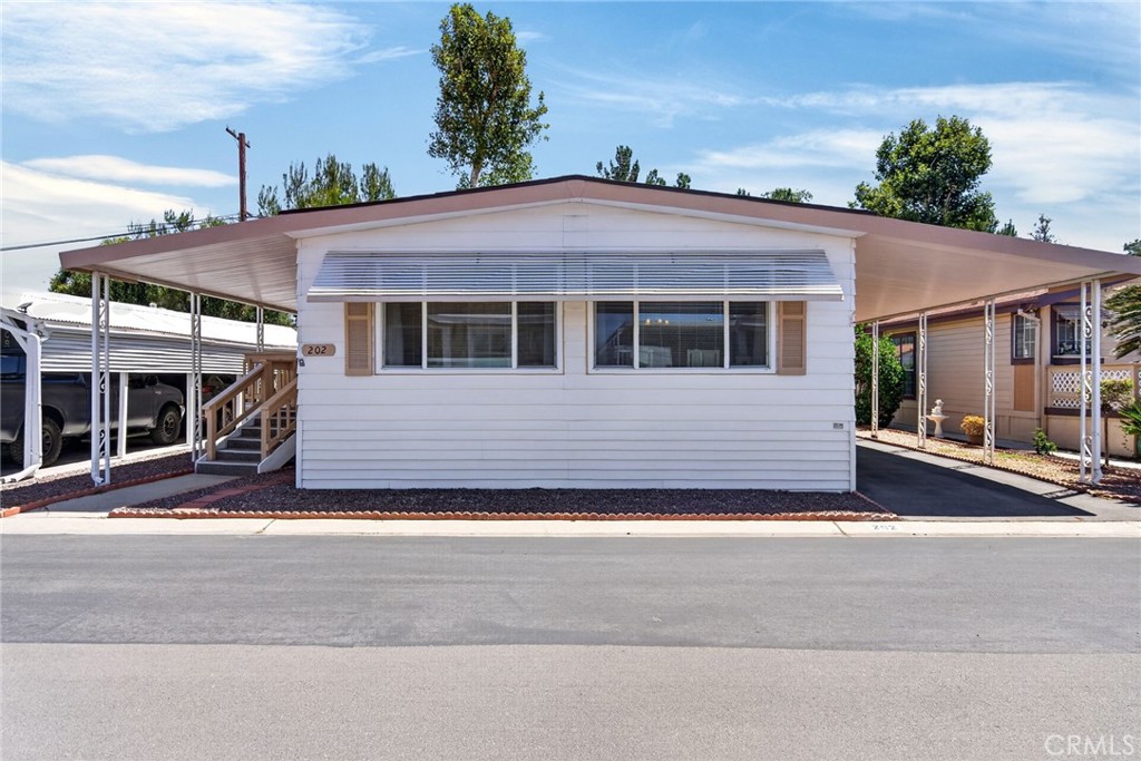 4000 Pierce 202, Riverside, CA 92505 — photo 1
