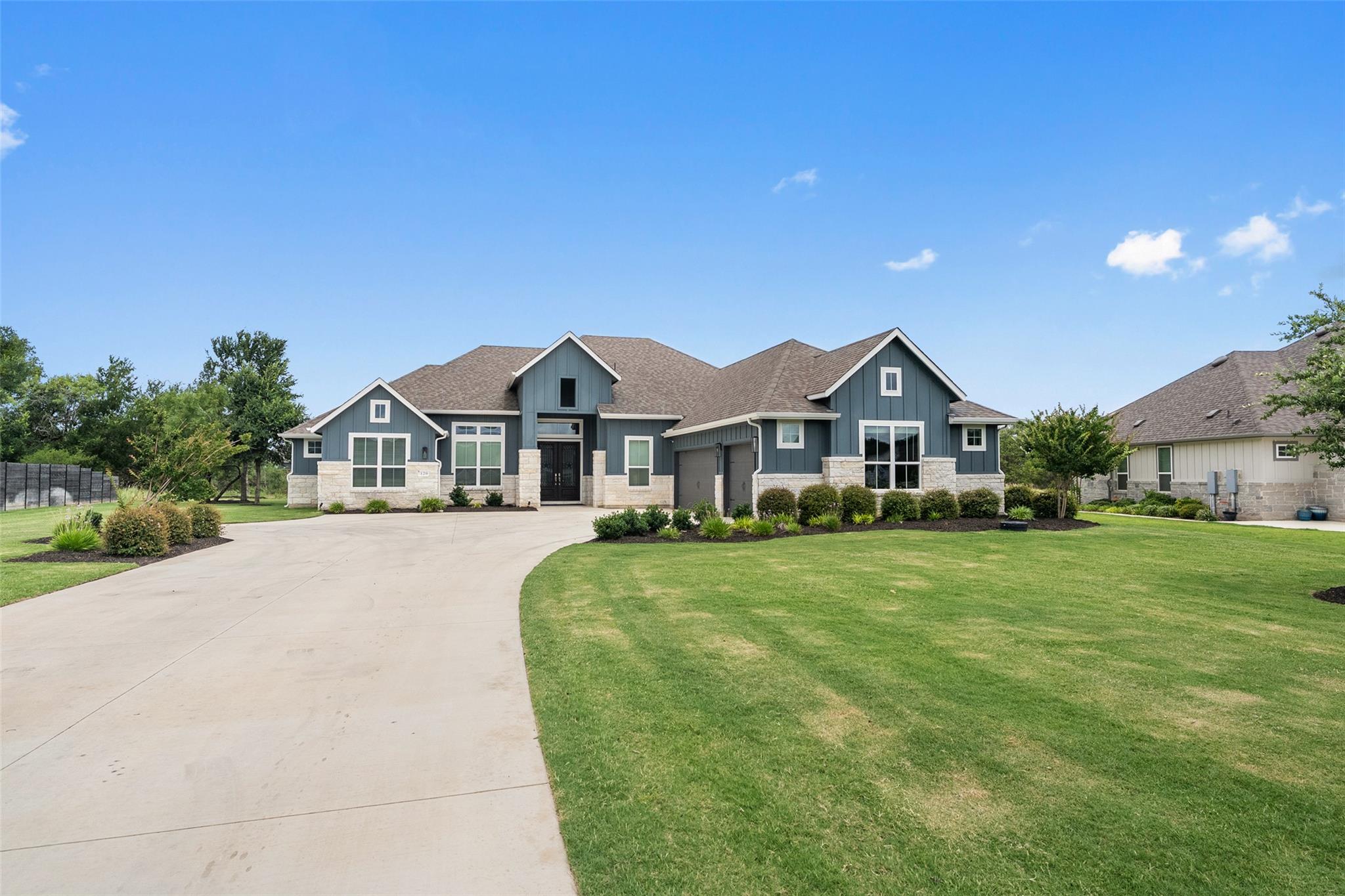 129 Hamilton, Liberty Hill, TX 78642 — photo 1