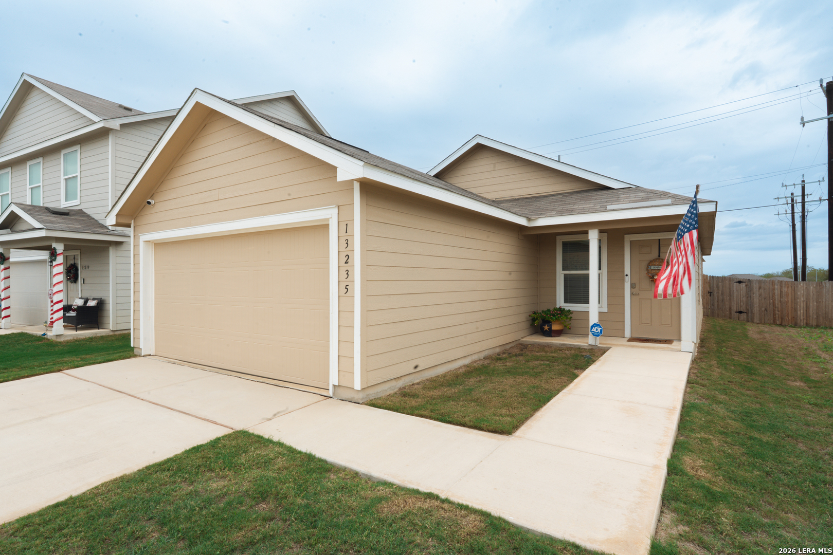13235 E Faxon, San Antonio, TX 78221 — photo 1