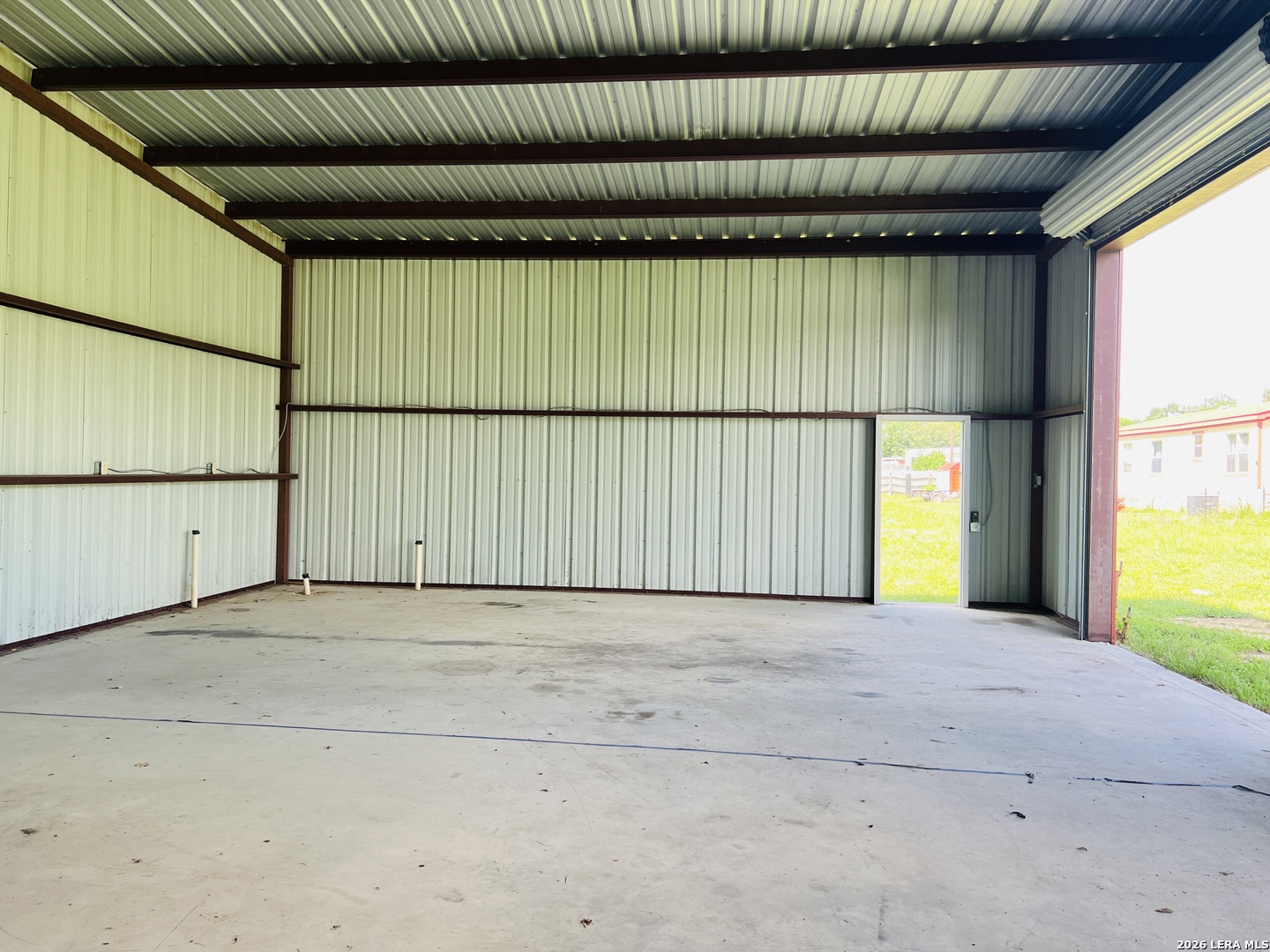 537 Longhorn, , 78155 — photo 1