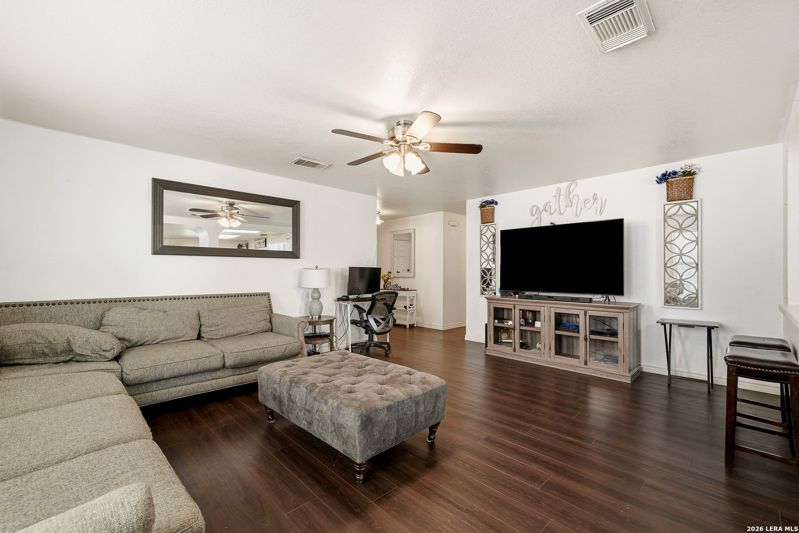 926 Saxonhill Dr, , 78253 — photo 1