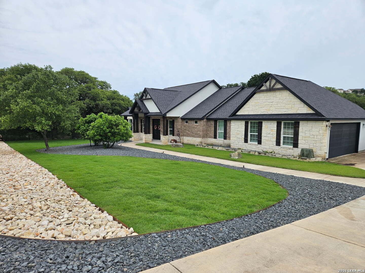 1033 MYSTIC SHORES BLVD, Spring Branch, TX 78070 — photo 1