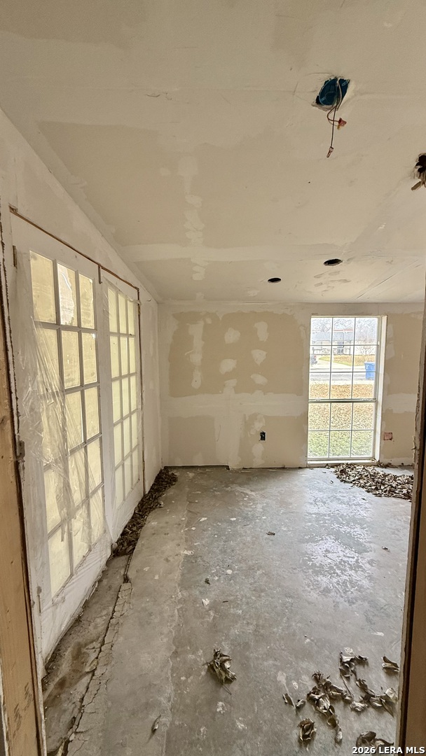 114 lelani, ,  78242 — photo 1