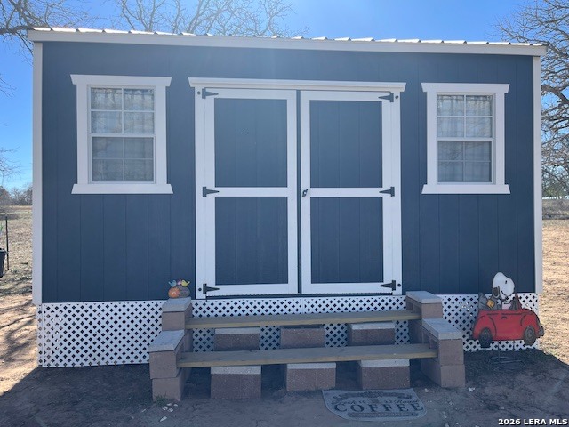 3086 County Road 442, Stockdale, TX 78160 — photo 1