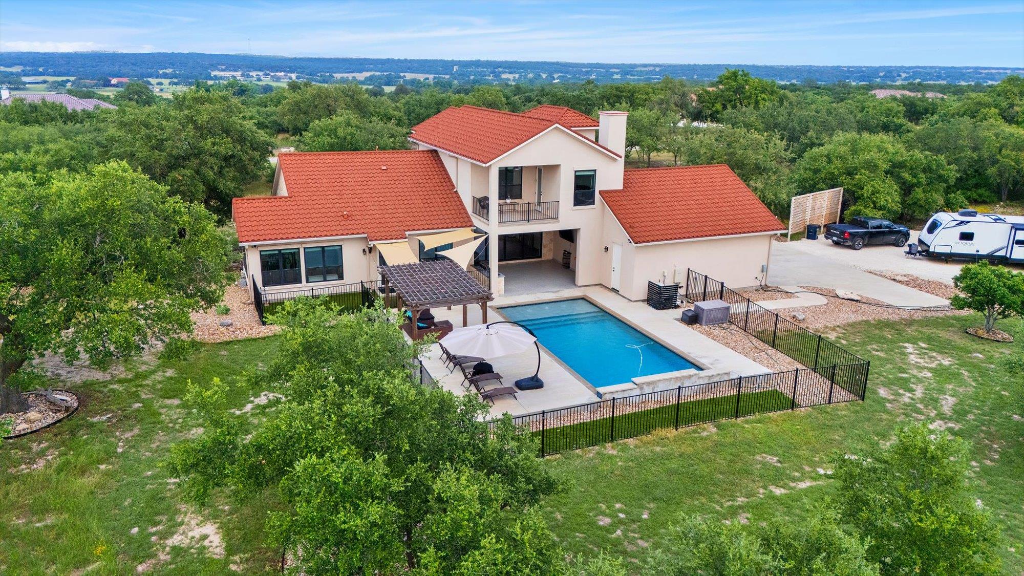 638 Strada Luca, Florence, TX 76527 — photo 1