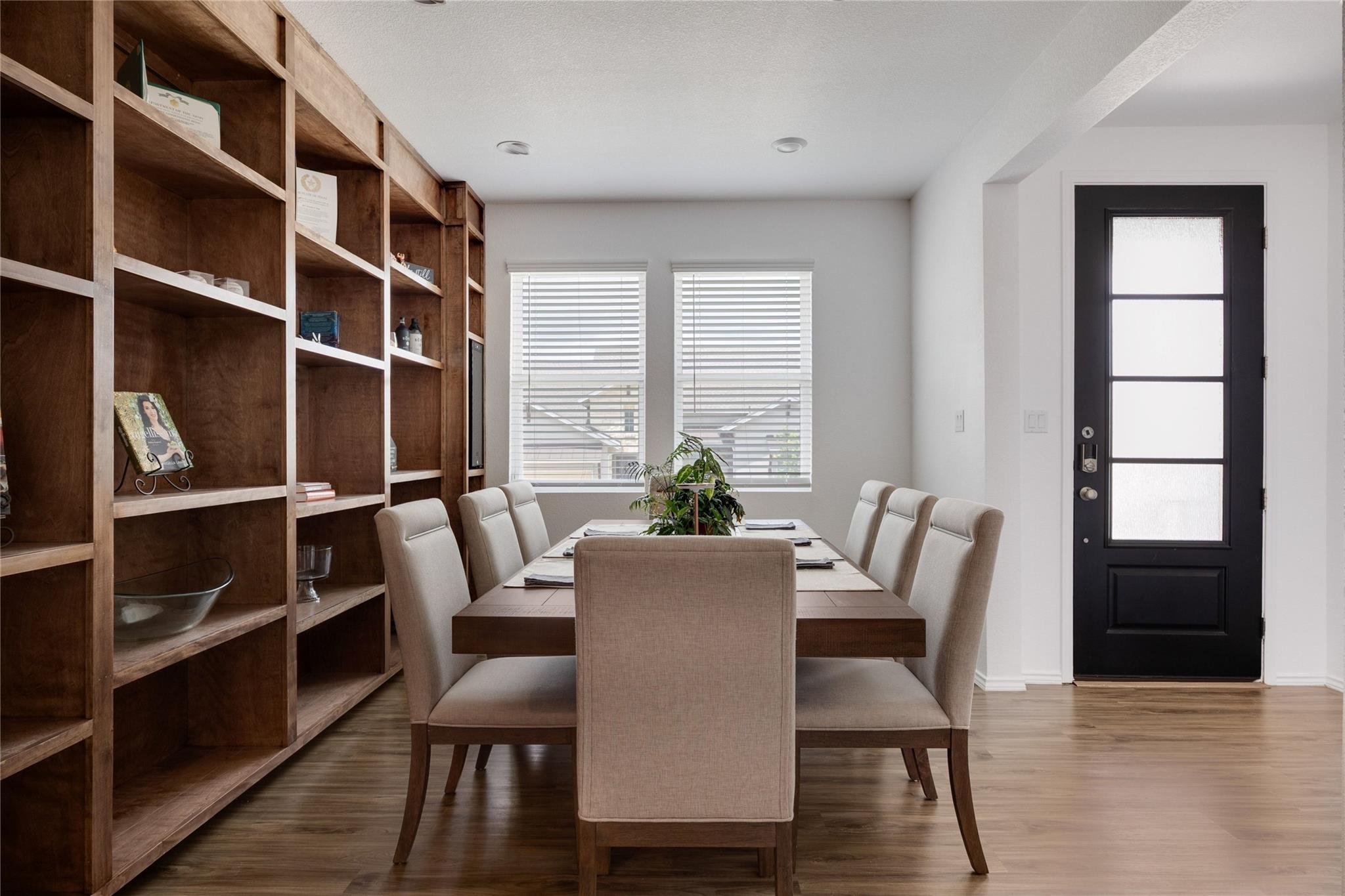 700 Affazia, Georgetown, TX 78628 — photo 1