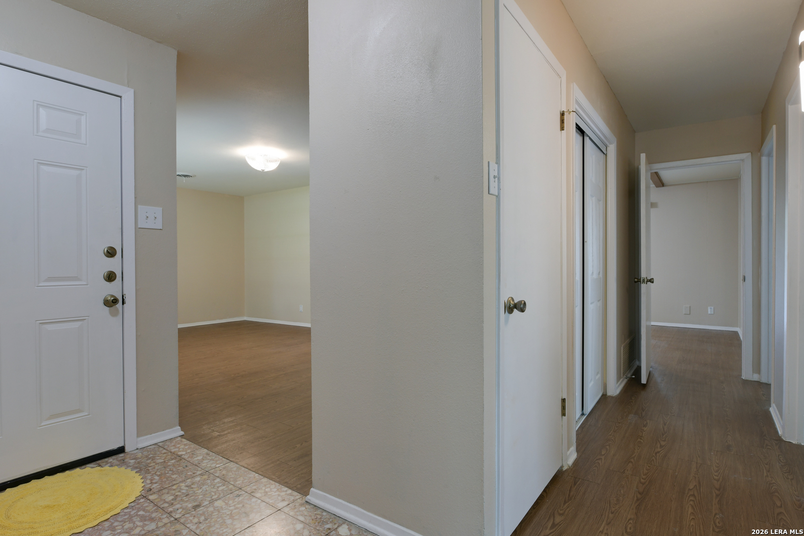 214 OAKLANE DR, ,  78148 — photo 1