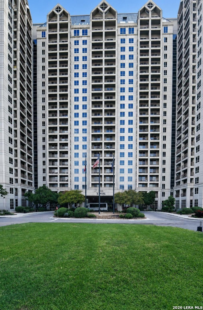 1 TOWERS PARK LN, San Antonio, TX 78209 — photo 1