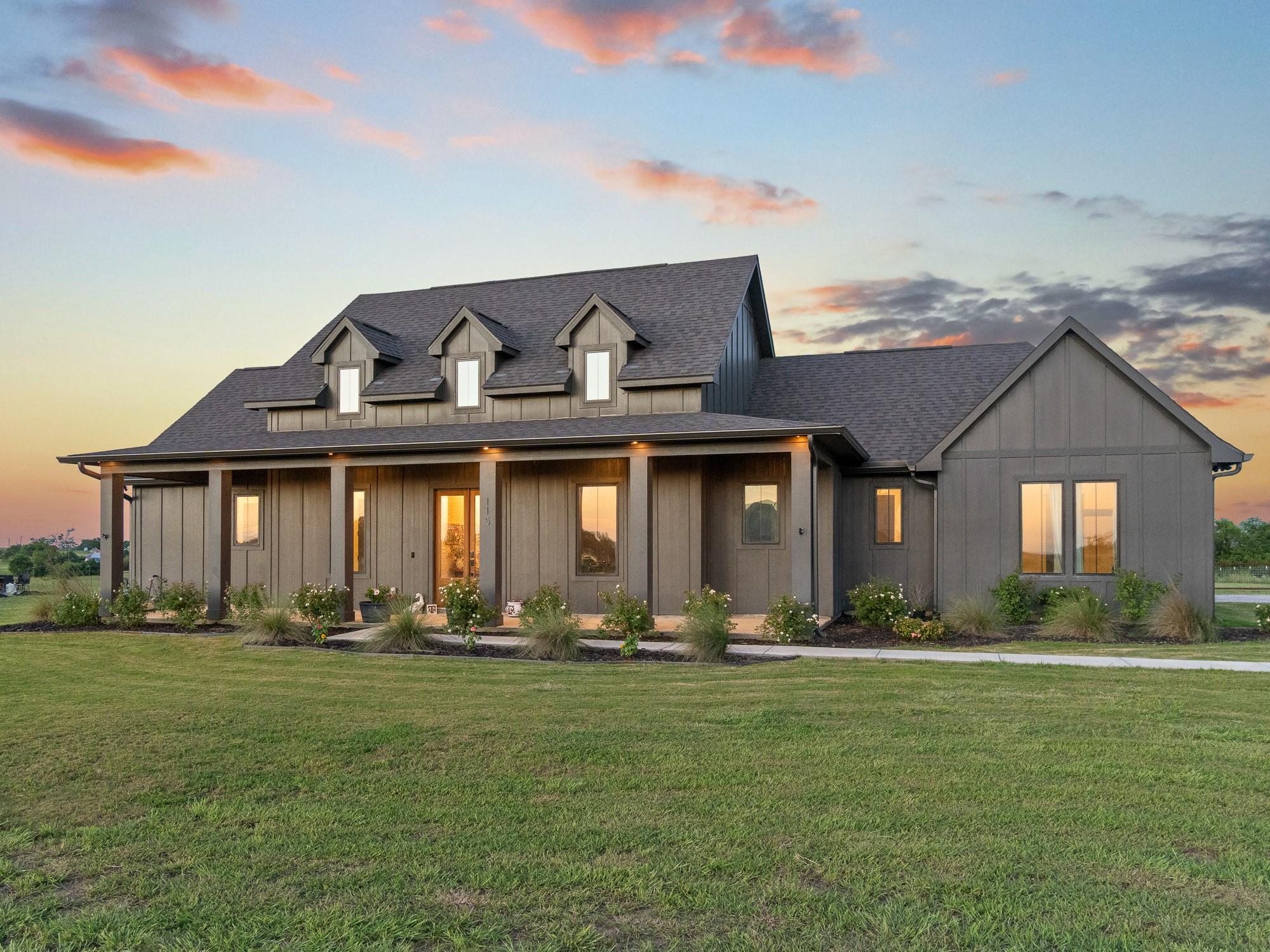 115 Country View Lane, Schulenburg, TX 78956 — photo 1