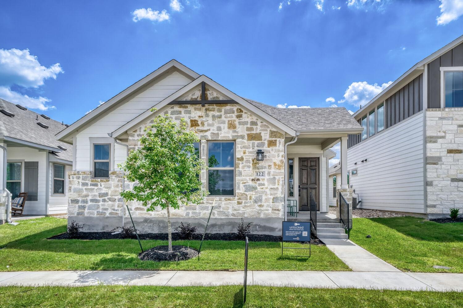 122 International, Buda, TX 78610 — photo 1