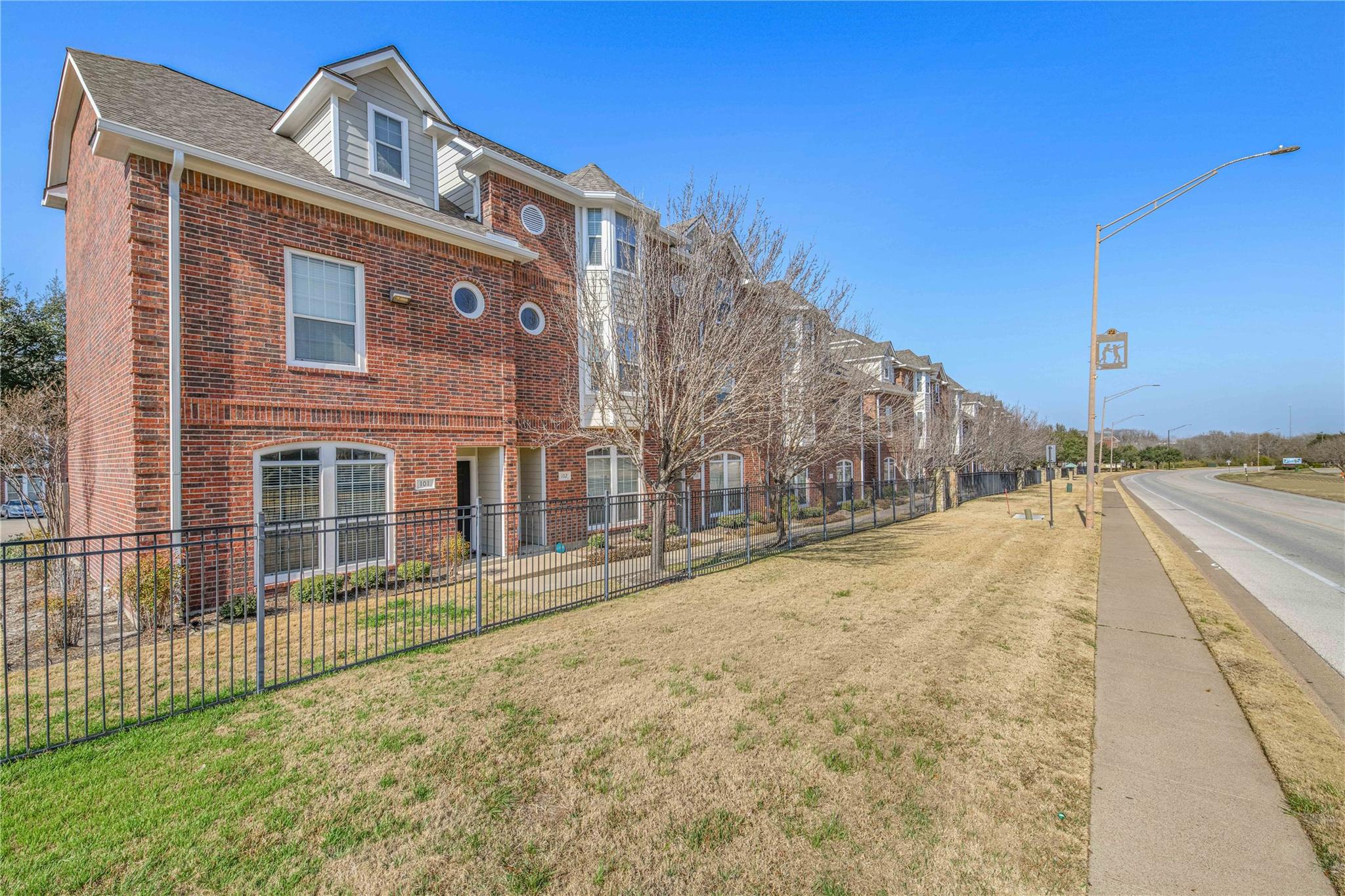 305 Holleman, College Station, TX 77840 — photo 1