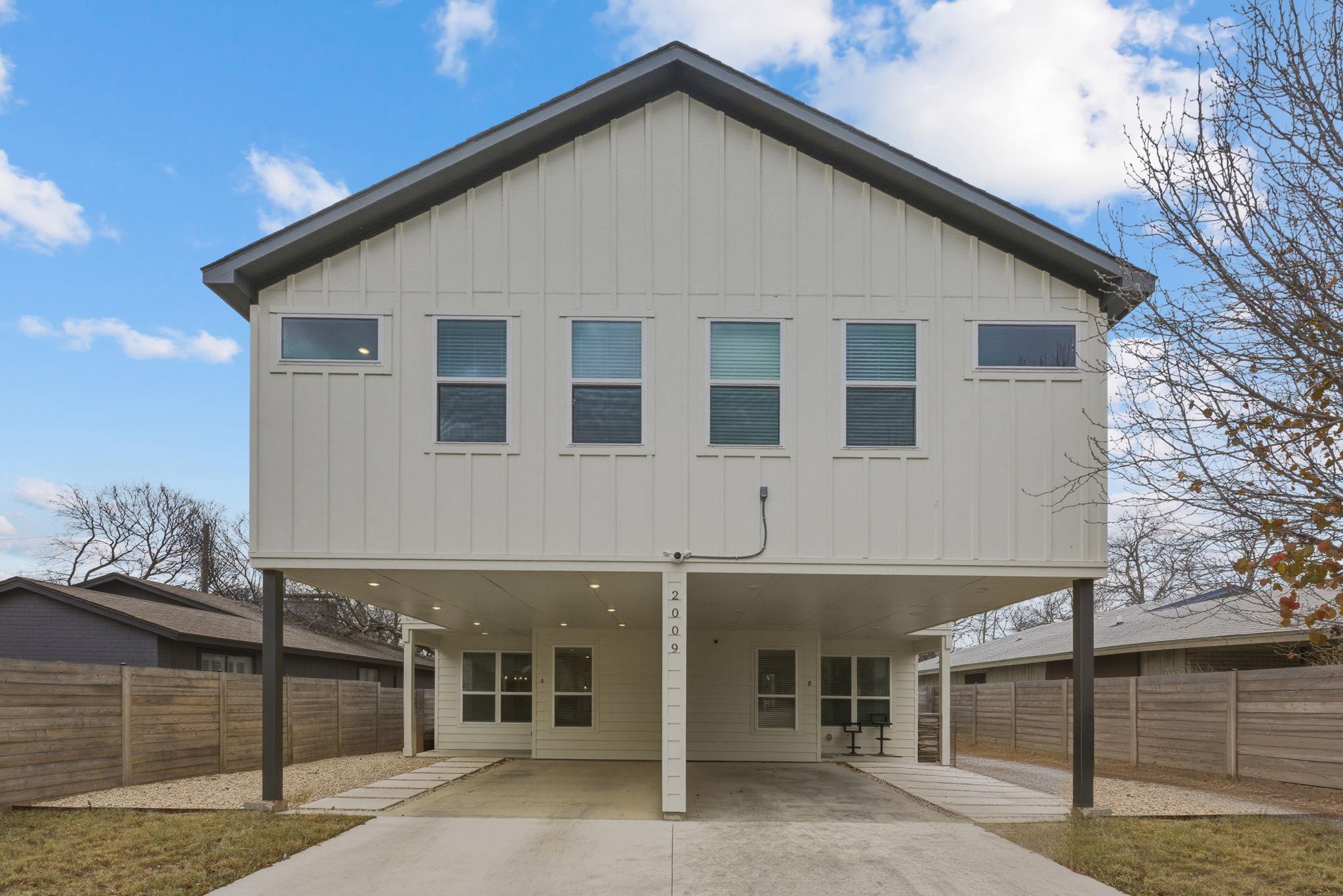2009 Iroquois, Austin, TX 78741 — photo 1