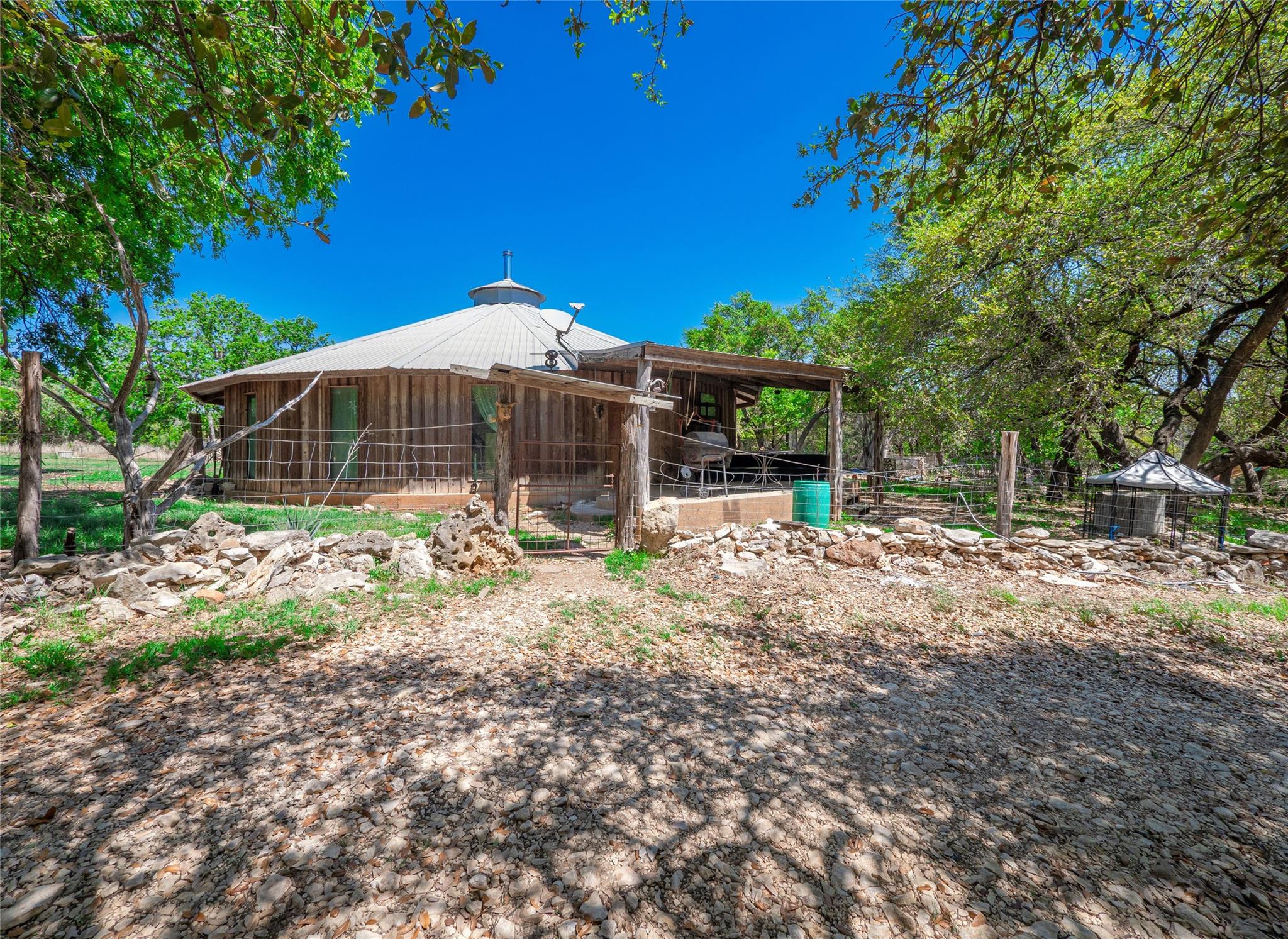 21500 Firefly, Florence, TX 76527 — photo 1