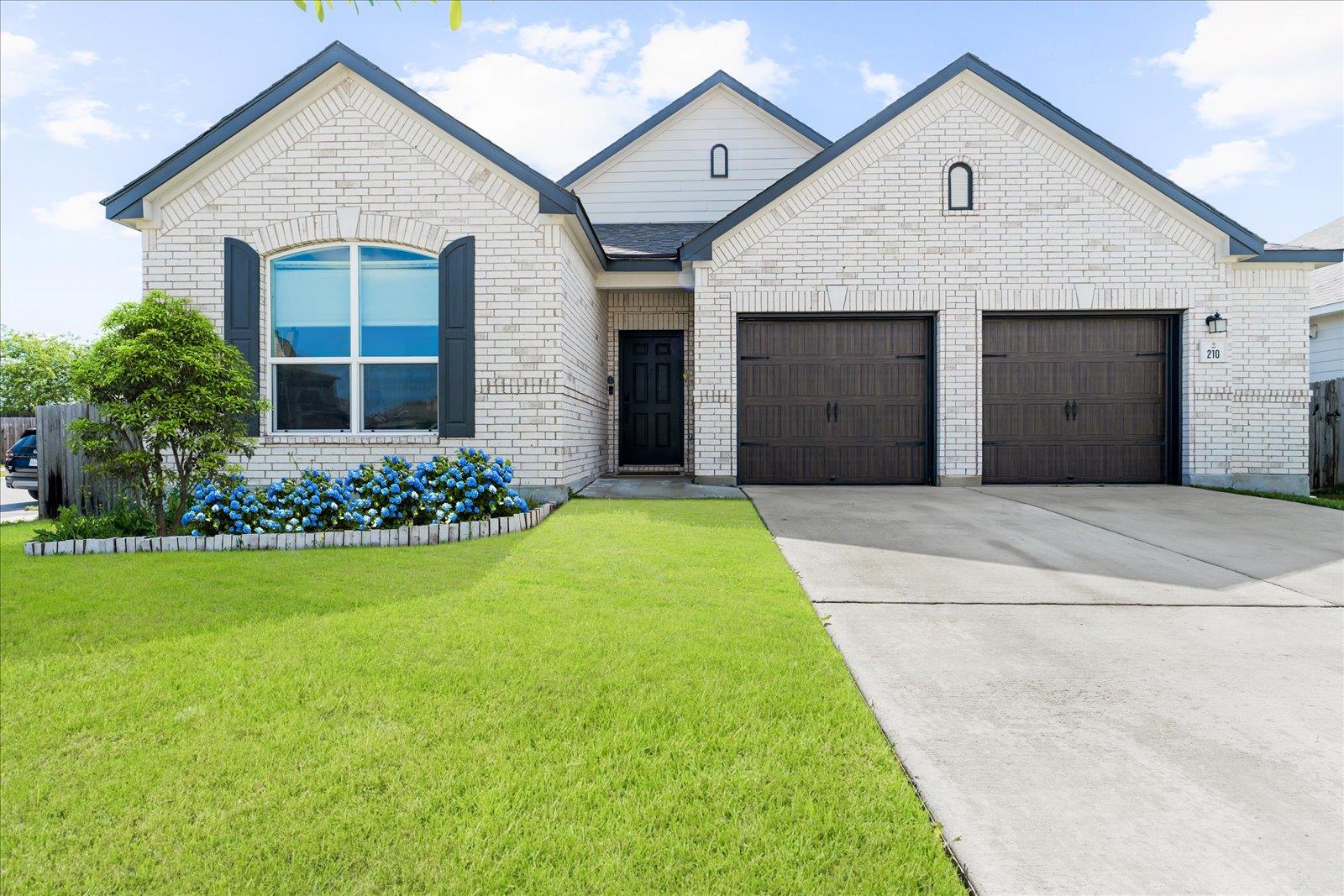 210 Maroon, Kyle, TX 78640 — photo 1