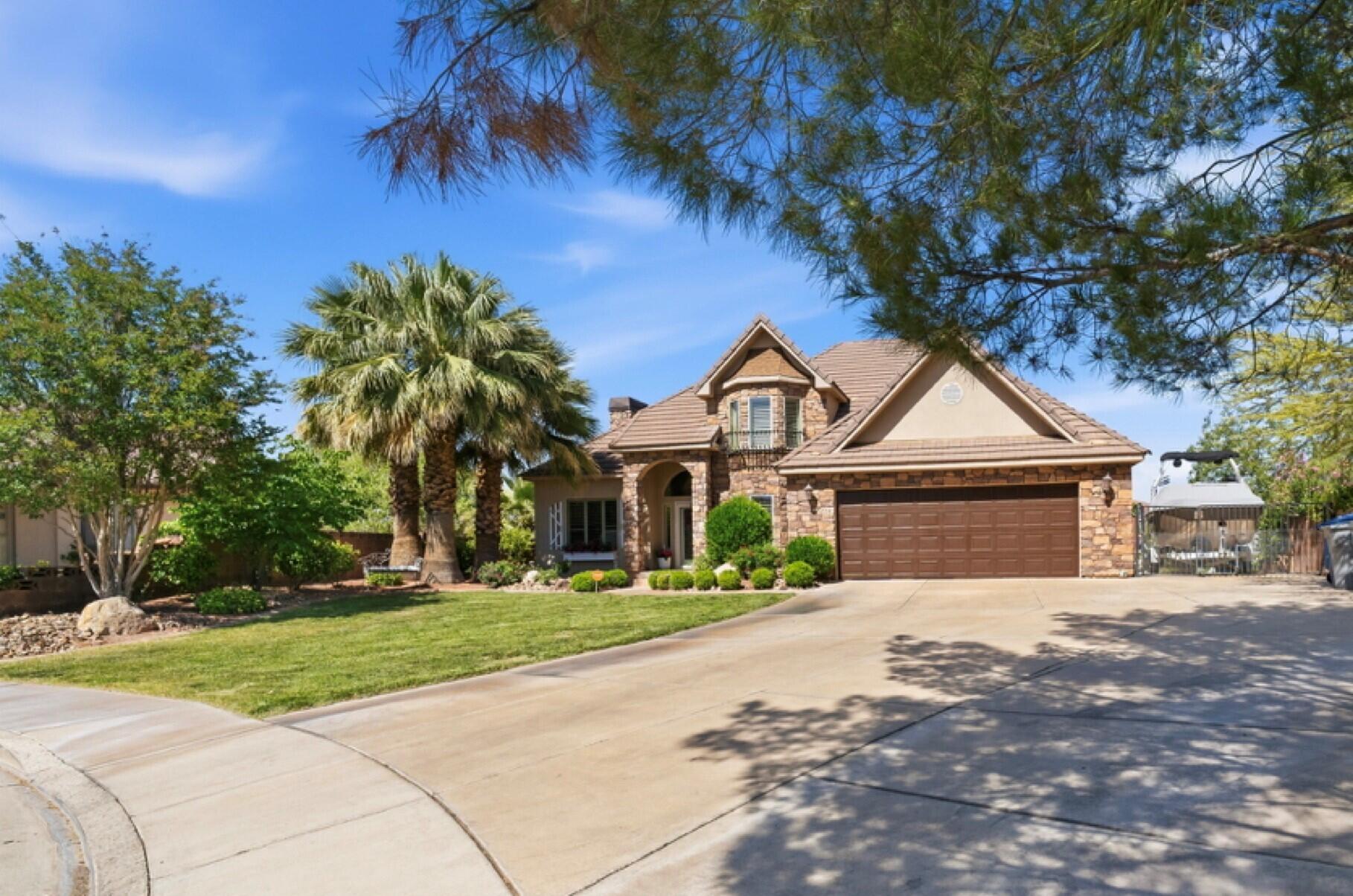 834 N Dusk CIR, St George, UT 84770 — photo 1