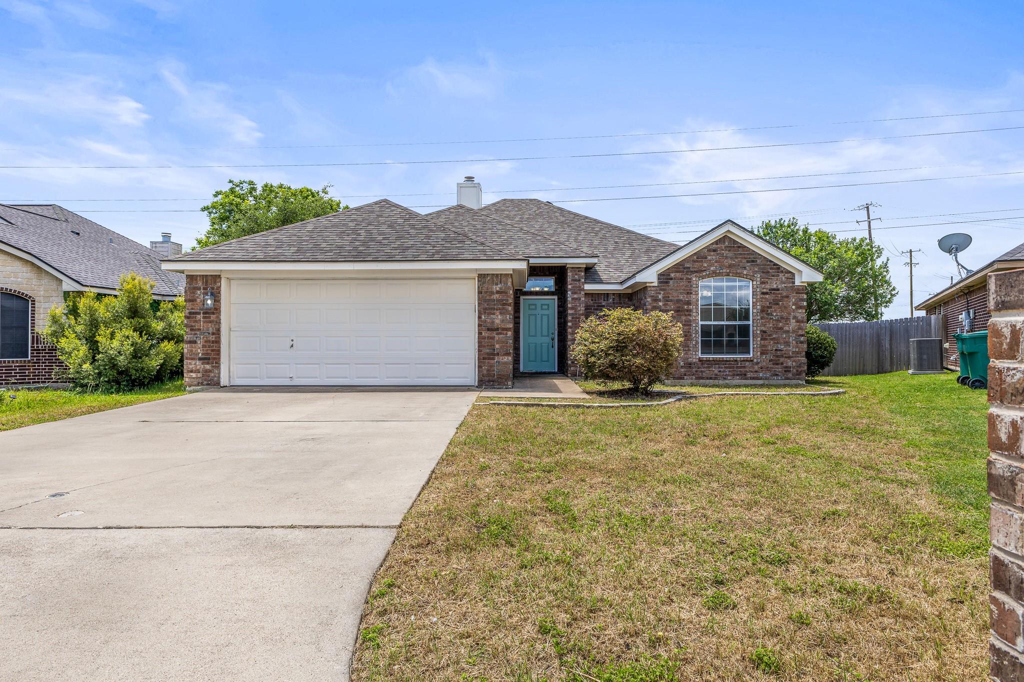 526 Armstrong, Belton, TX 76513 — photo 1