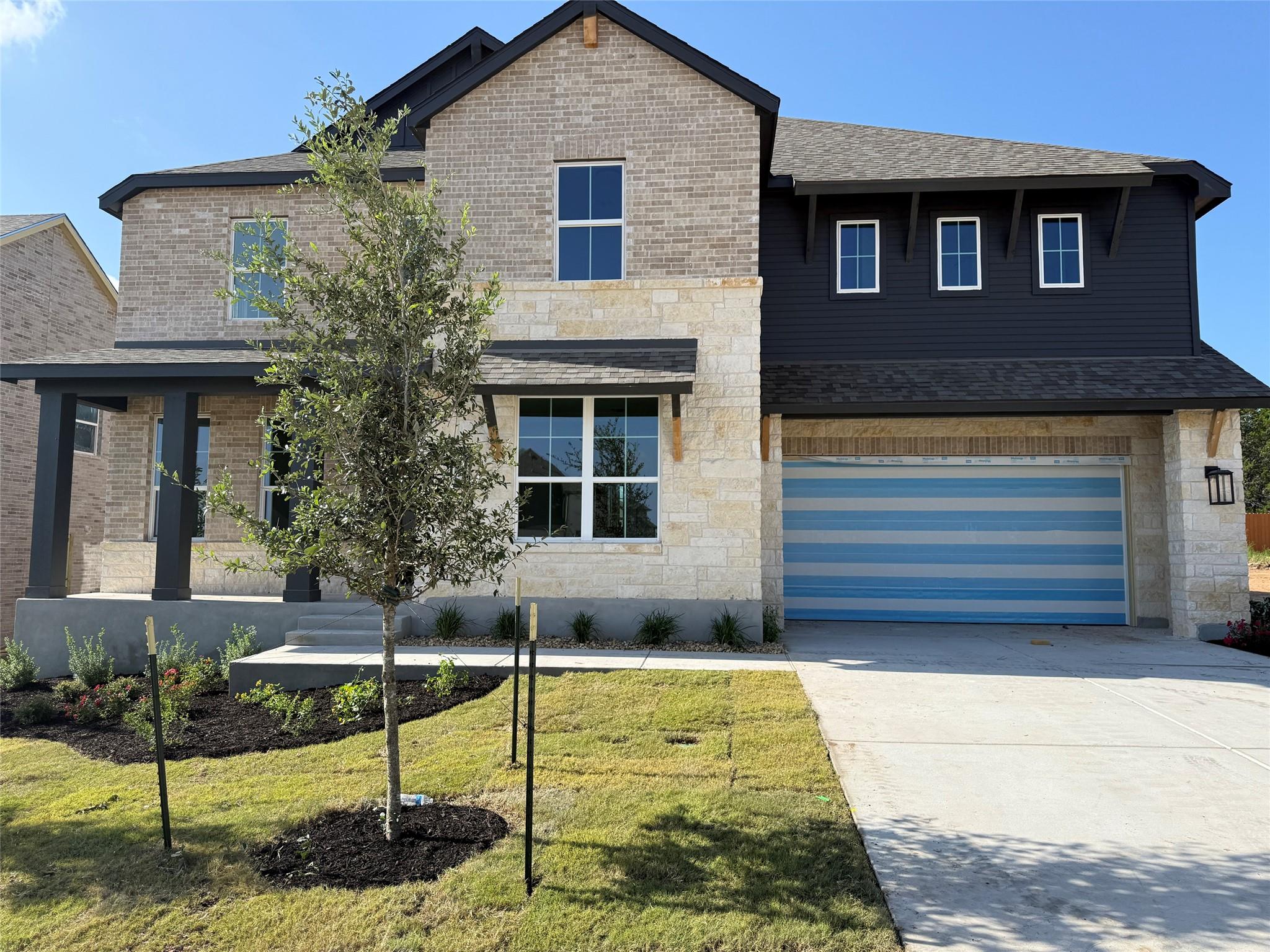 305 Luttrell, Liberty Hill, TX 78642 — photo 1
