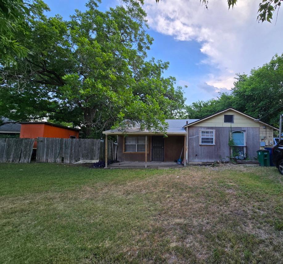 2703  Wheless Ln, Austin, TX 78723 — photo 1