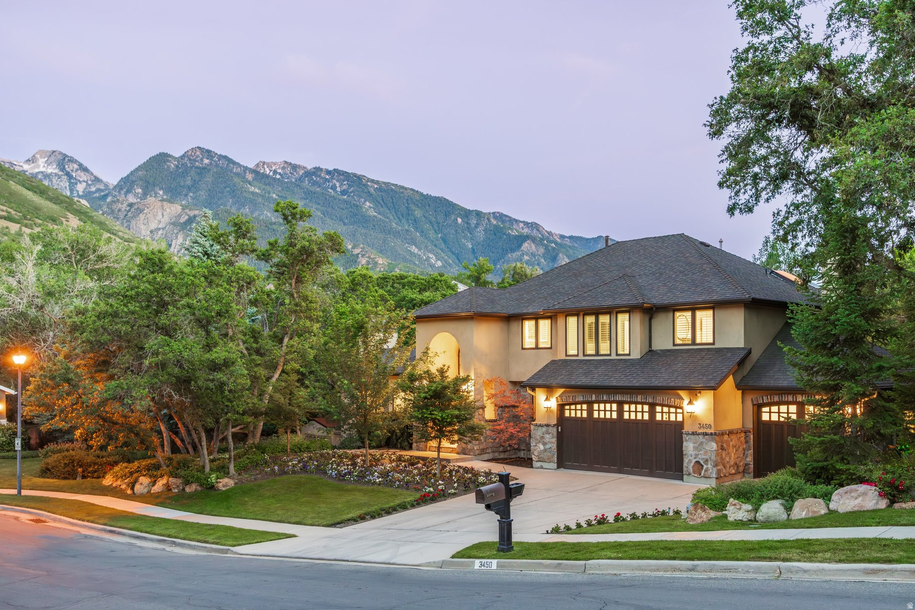 3450 E HIDDEN OAK DR, Cottonwood Heights, UT 84121 — photo 1