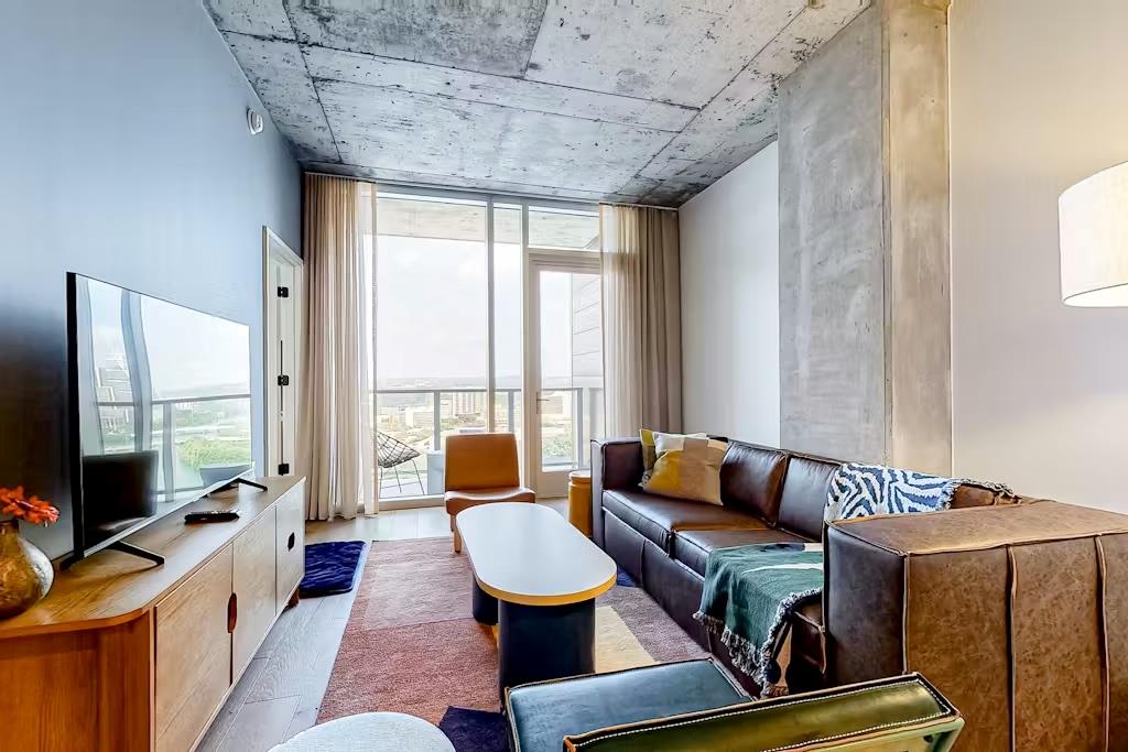 48 East, Austin, TX 78701 — photo 1