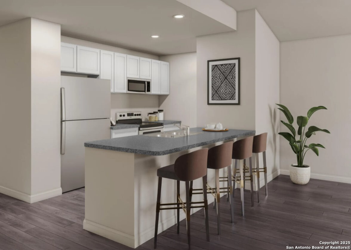 712 Mariposa Circle, ,  78119 — photo 1
