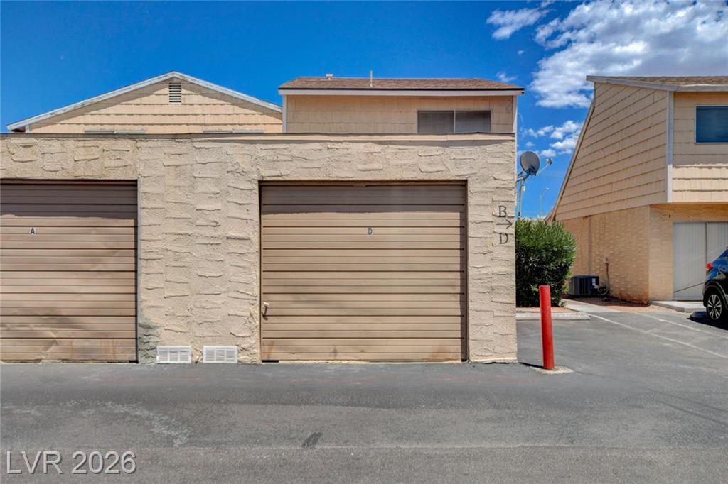 5198 Garden Lane D, Las Vegas, NV 89119 — photo 1