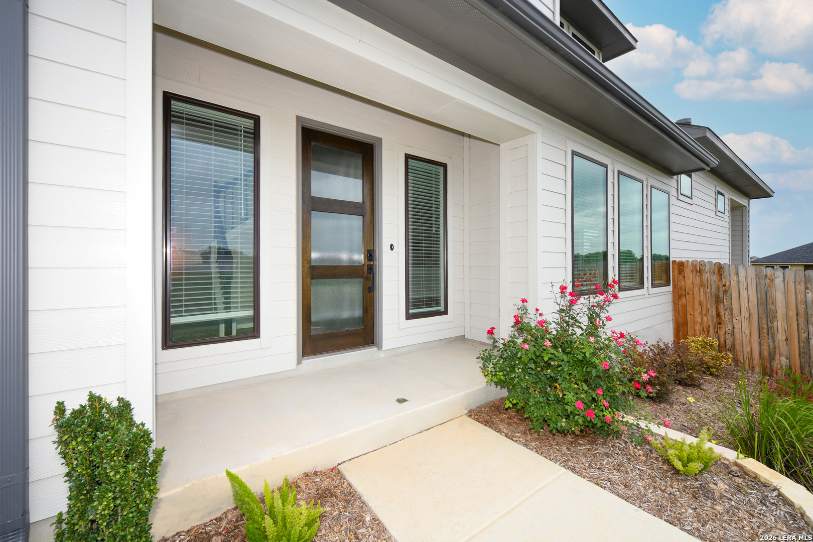 972 Nolte Bend, Seguin, TX 78155 — photo 1