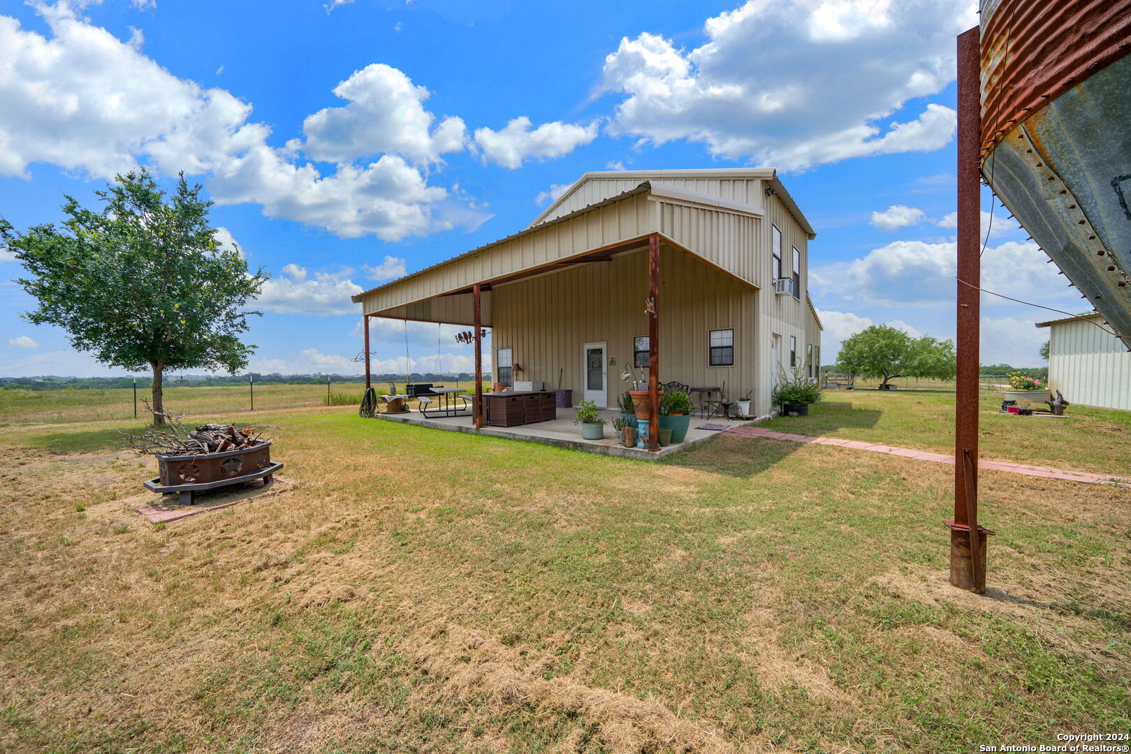 7307 New Sulphur Springs, , 78263 — photo 1