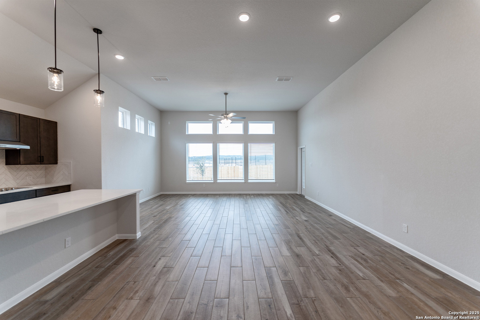 154 Ednie Ln, , 78066 — photo 1