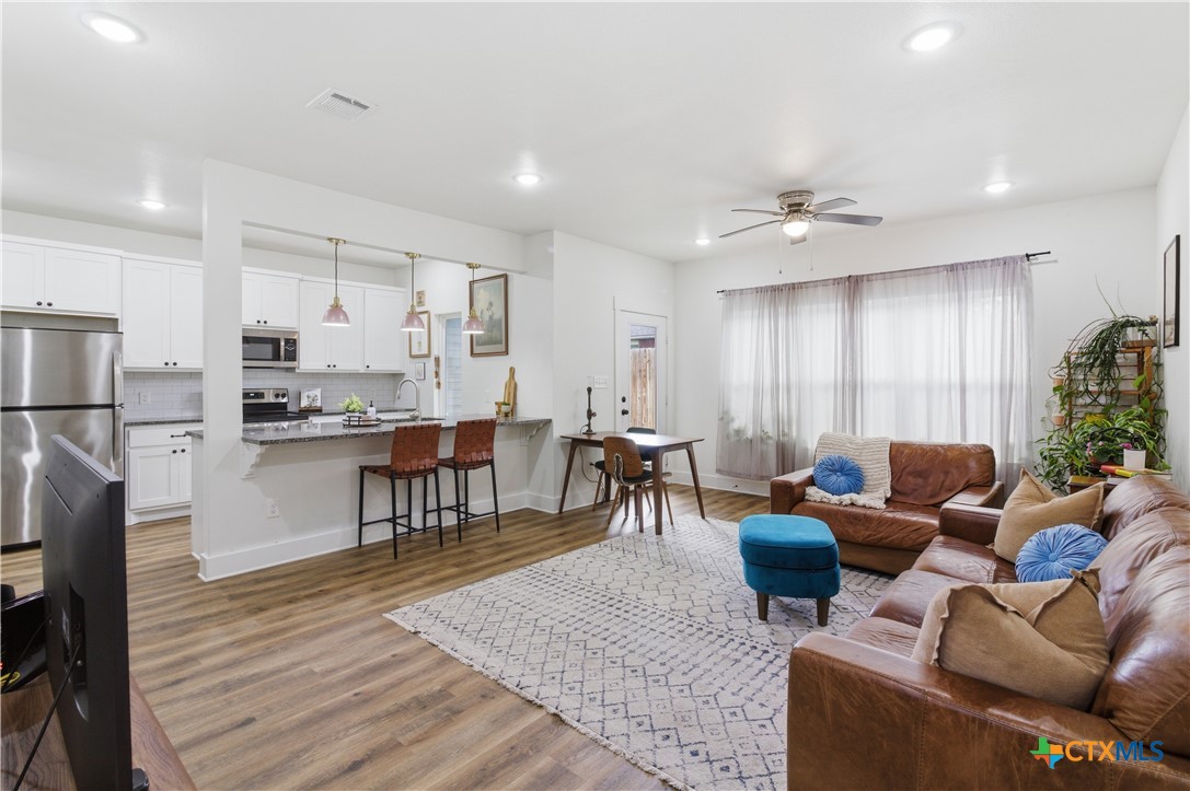 1960 Royal Loop, Belton, TX 76513 — photo 1