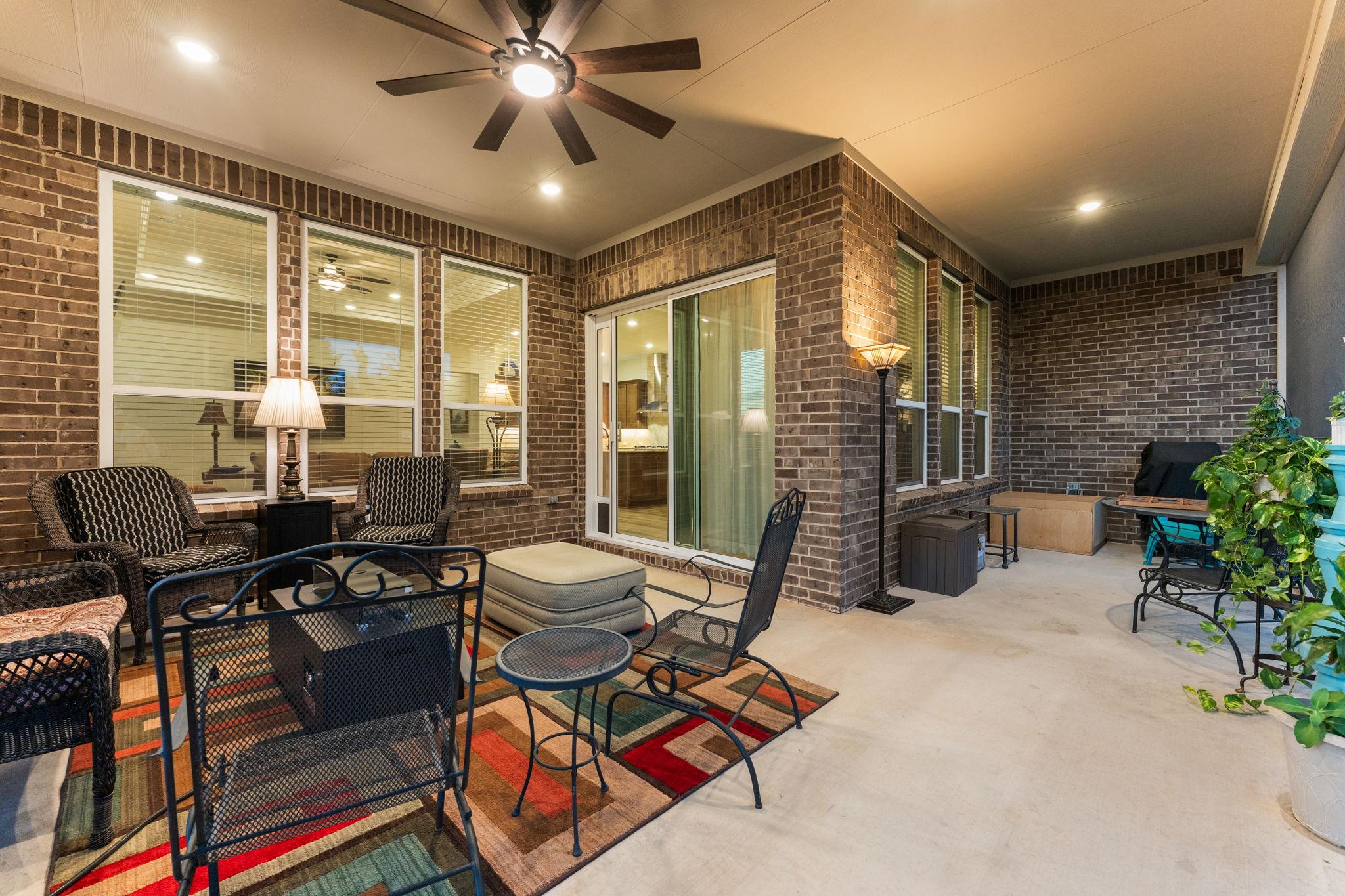112  Telegraph Ln, Georgetown, TX 78633 — photo 1