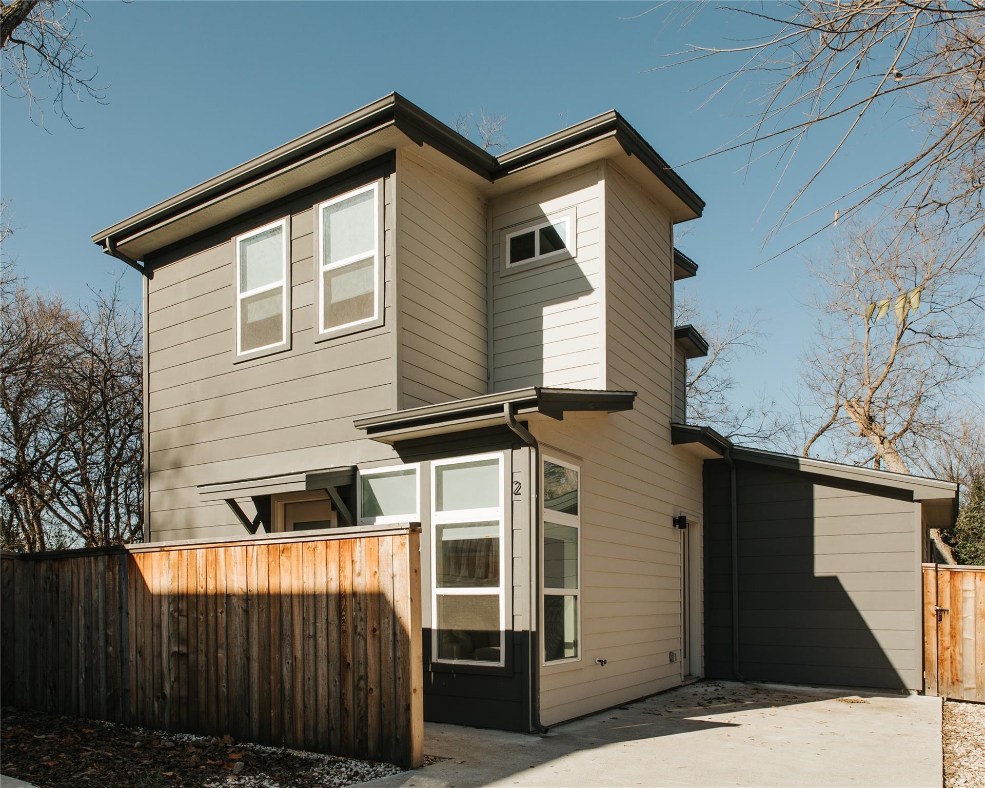 1128 Walton, Austin, TX 78721 — photo 1