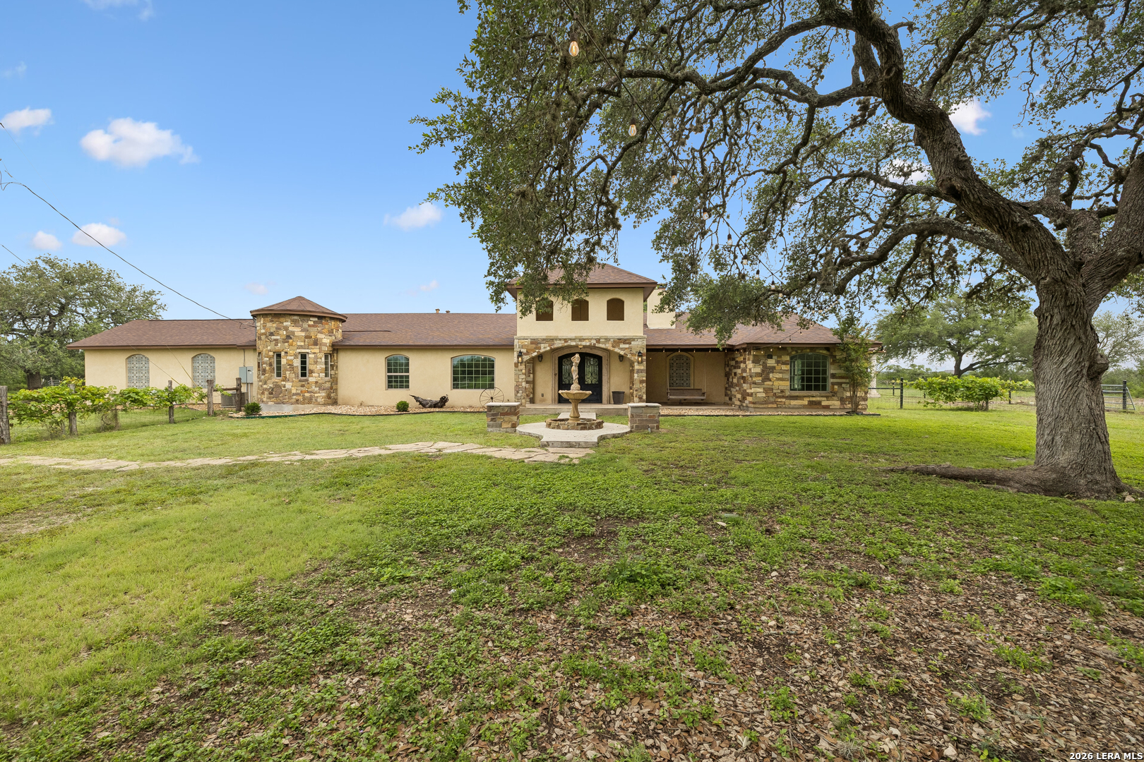 741 County Road 351, Hondo, TX 78861 — photo 1