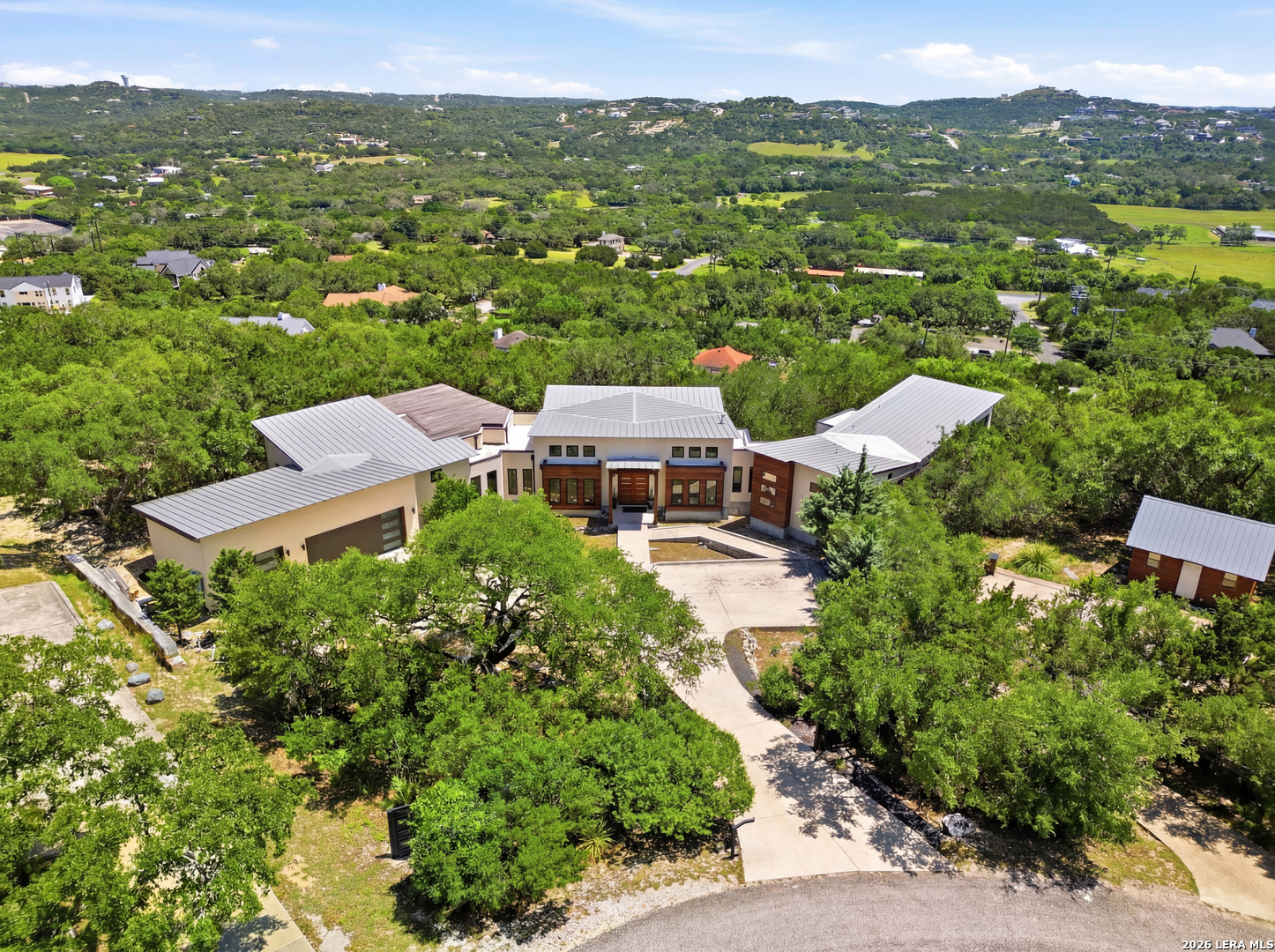9910 CIRCLE HILL DR, San Antonio, TX 78255 — photo 1