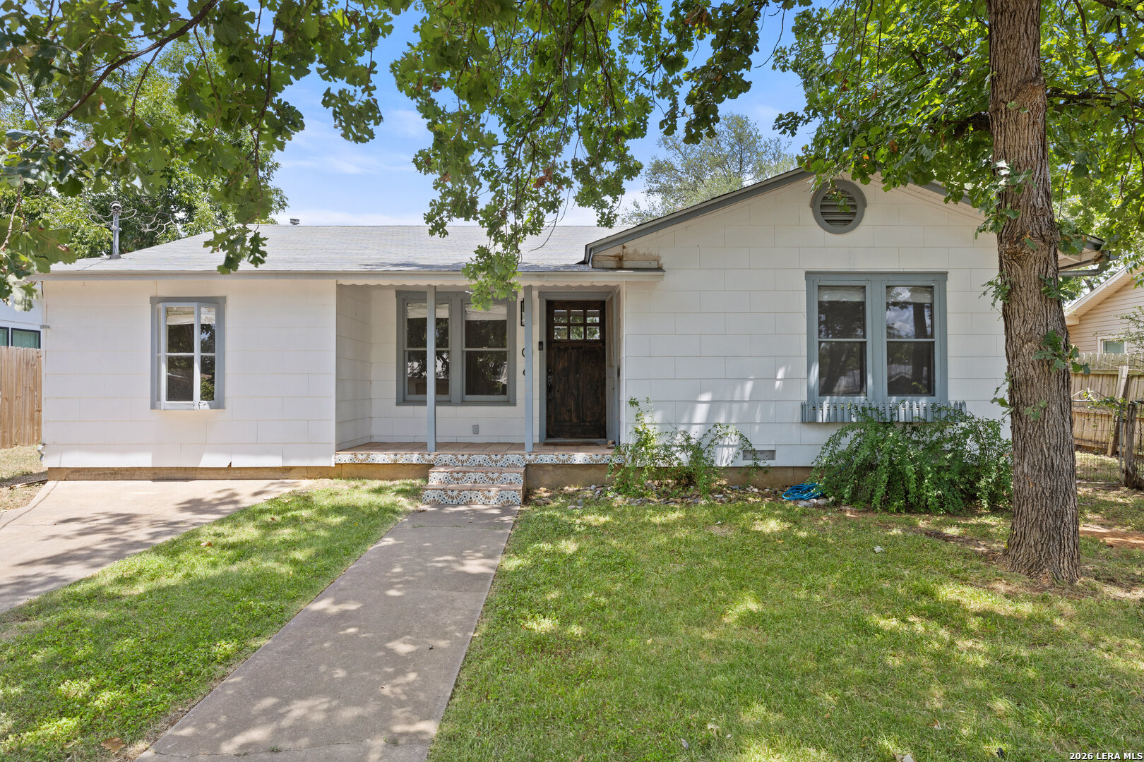 106 W Mulberry, Fredericksburg, TX 78624 — photo 1
