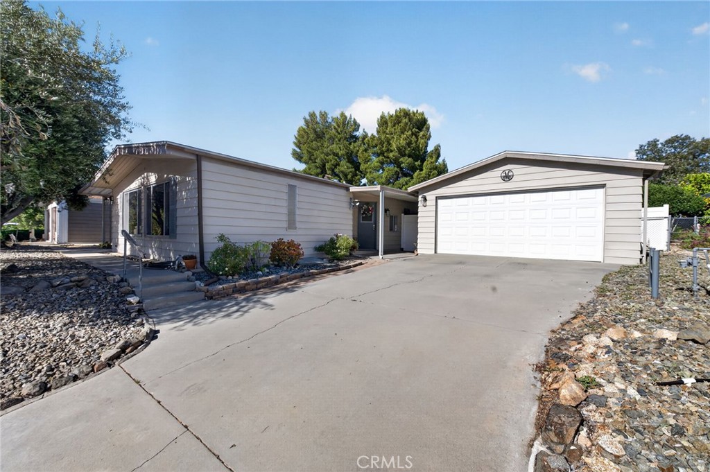 33710 The Farm, Wildomar, CA 92595 — photo 1