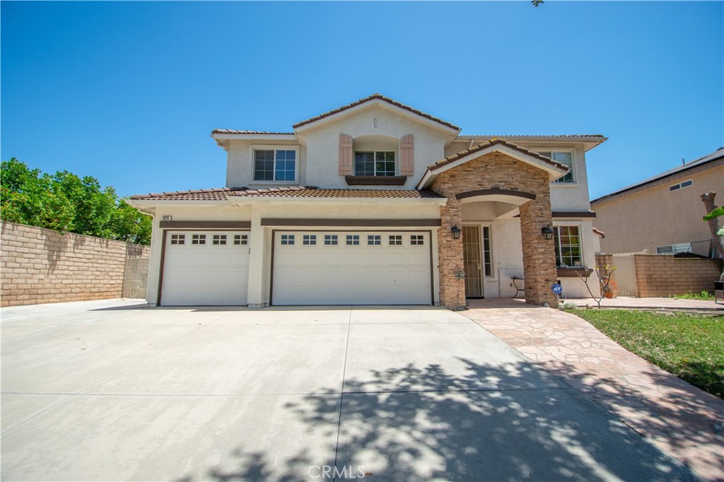 925 Hemingway Drive, Corona, CA 92878 — photo 1