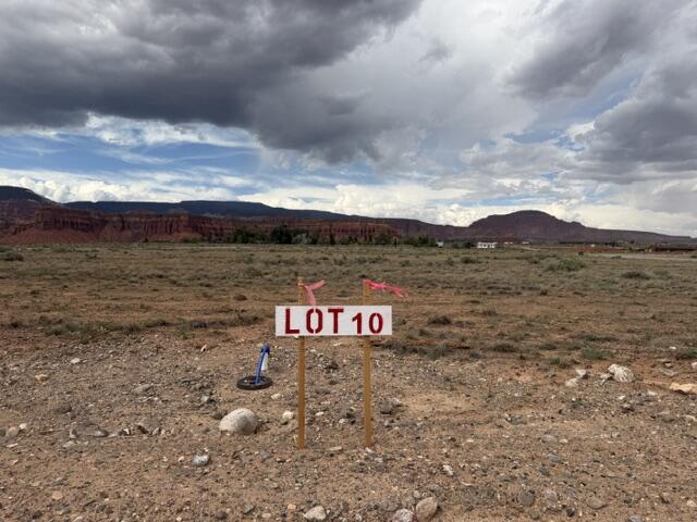 925 W 100 S 10, Torrey, UT 84775 — photo 1