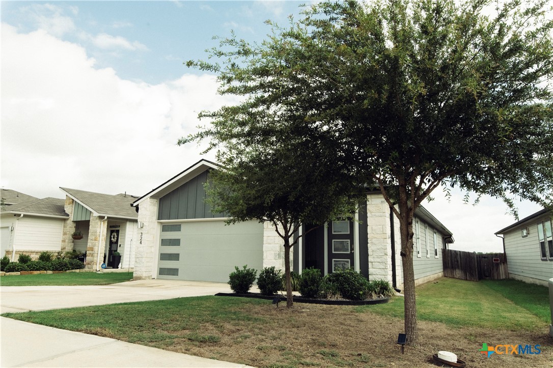 324 Millbrook Boulevard, San Marcos, TX 78666 — photo 1