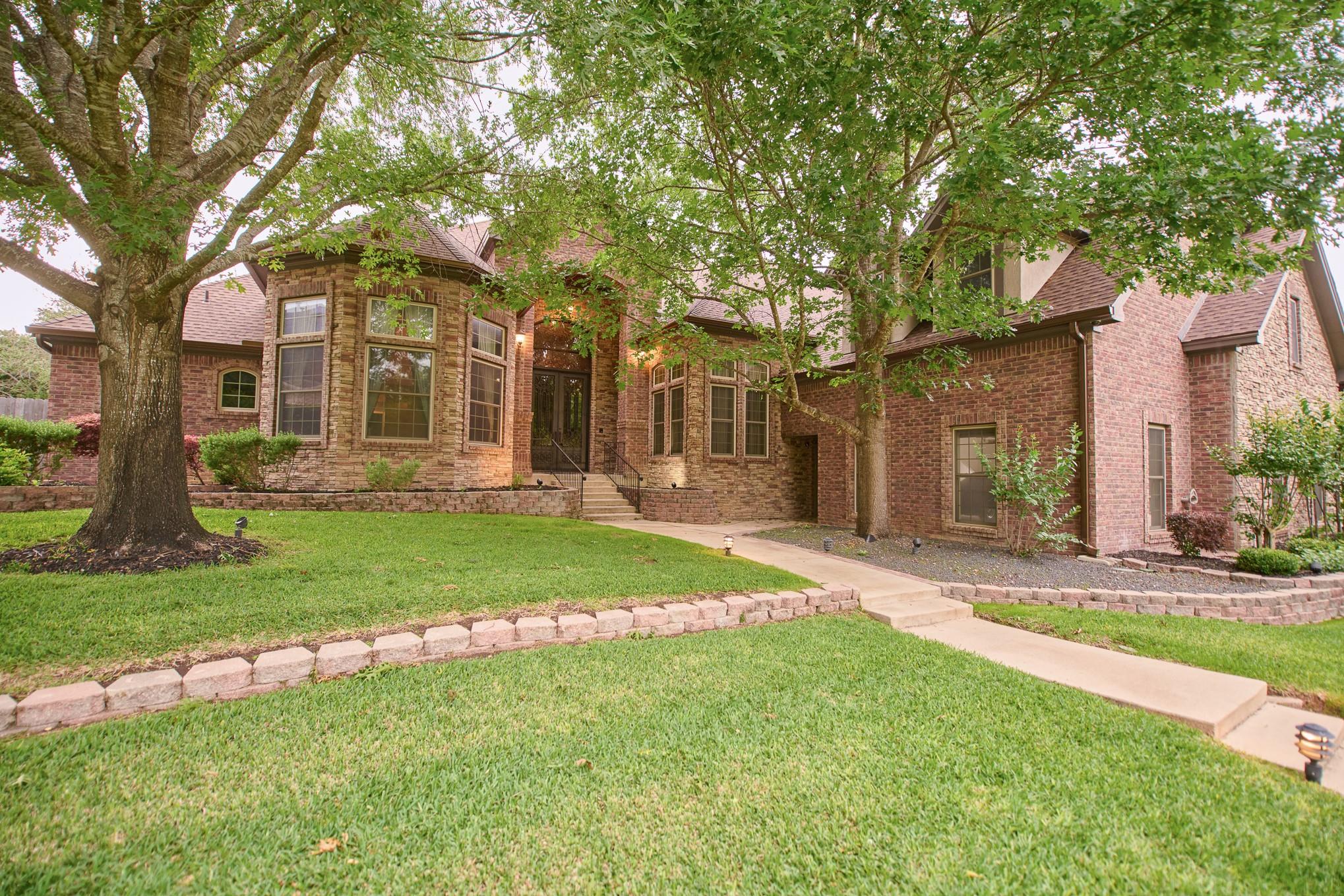 2205 Sunrise, Belton, TX 76513 — photo 1